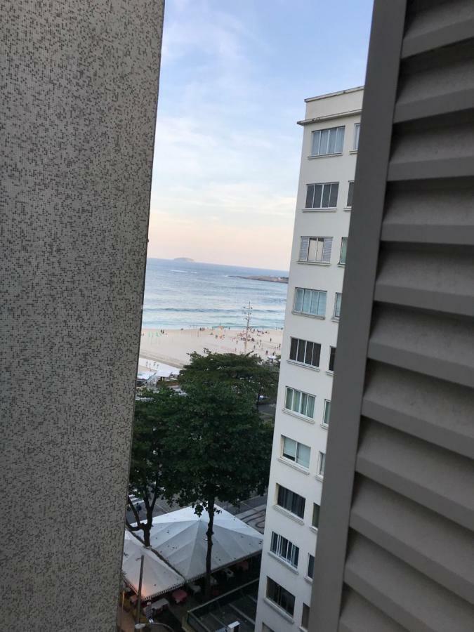 Residencial Com Servicos 45 Metros Decorado Com Sala, Suite E Cozinha Na Quadra Da Praia De Copacabana Rio de Janeiro Zewnętrze zdjęcie
