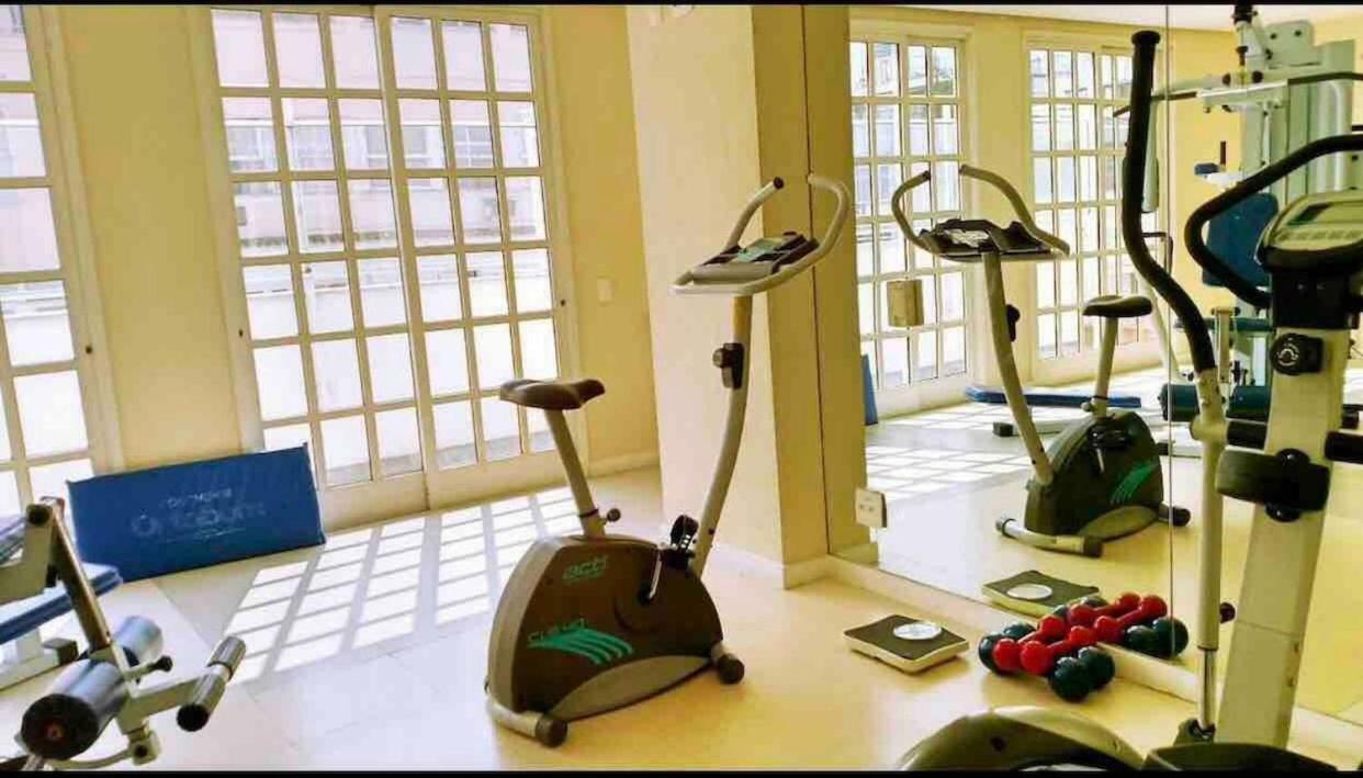 Residencial Com Servicos 45 Metros Decorado Com Sala, Suite E Cozinha Na Quadra Da Praia De Copacabana Rio de Janeiro Zewnętrze zdjęcie