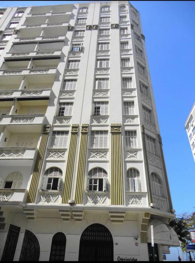 Residencial Com Servicos 45 Metros Decorado Com Sala, Suite E Cozinha Na Quadra Da Praia De Copacabana Rio de Janeiro Zewnętrze zdjęcie